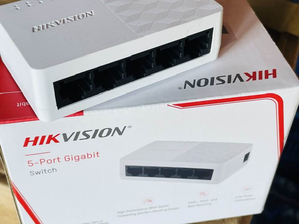 HIKVISION CCTV product display